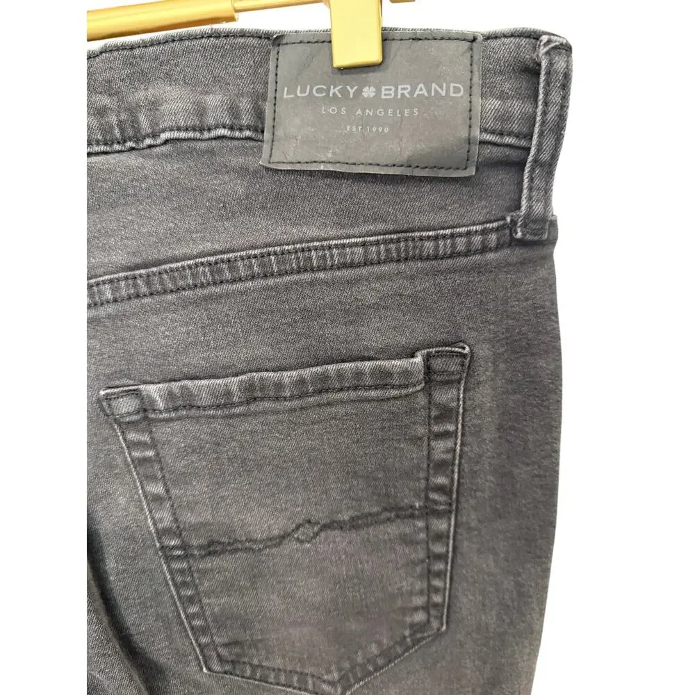 ✨ Lucky Brand 110 Black Slim Straight Jeans 30 x 28 Stretch Denim EUC 🖤